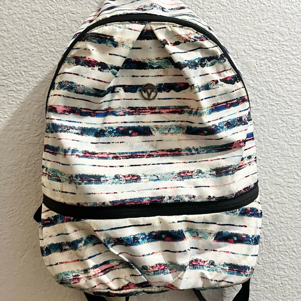 IVIVVA Kids Athletic Backpack.No stains.No tears.Has a shoe or accessory pocket.